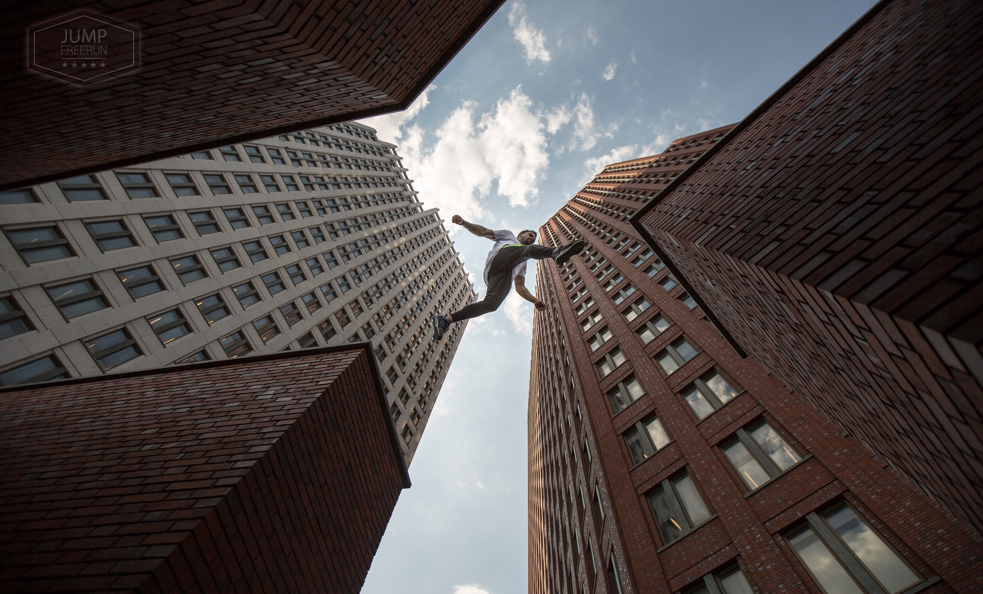 Freerunner in actie bij ministerie van BZK